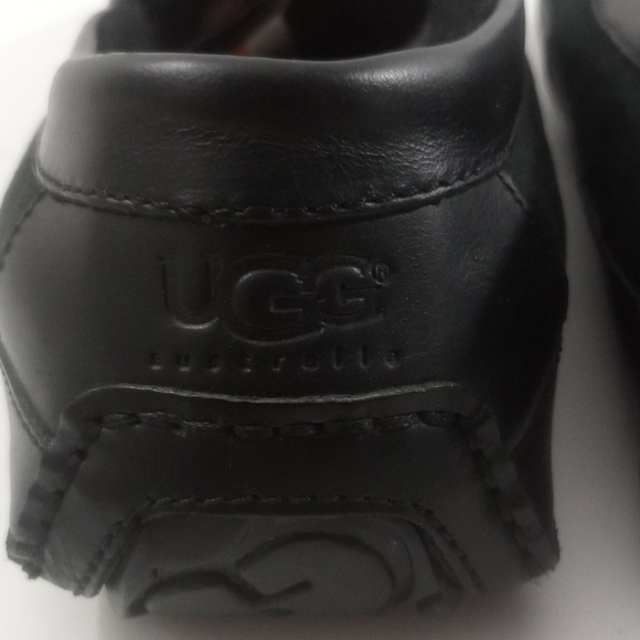 UGG Men's Ascot Slipper - Picture 4 of 8